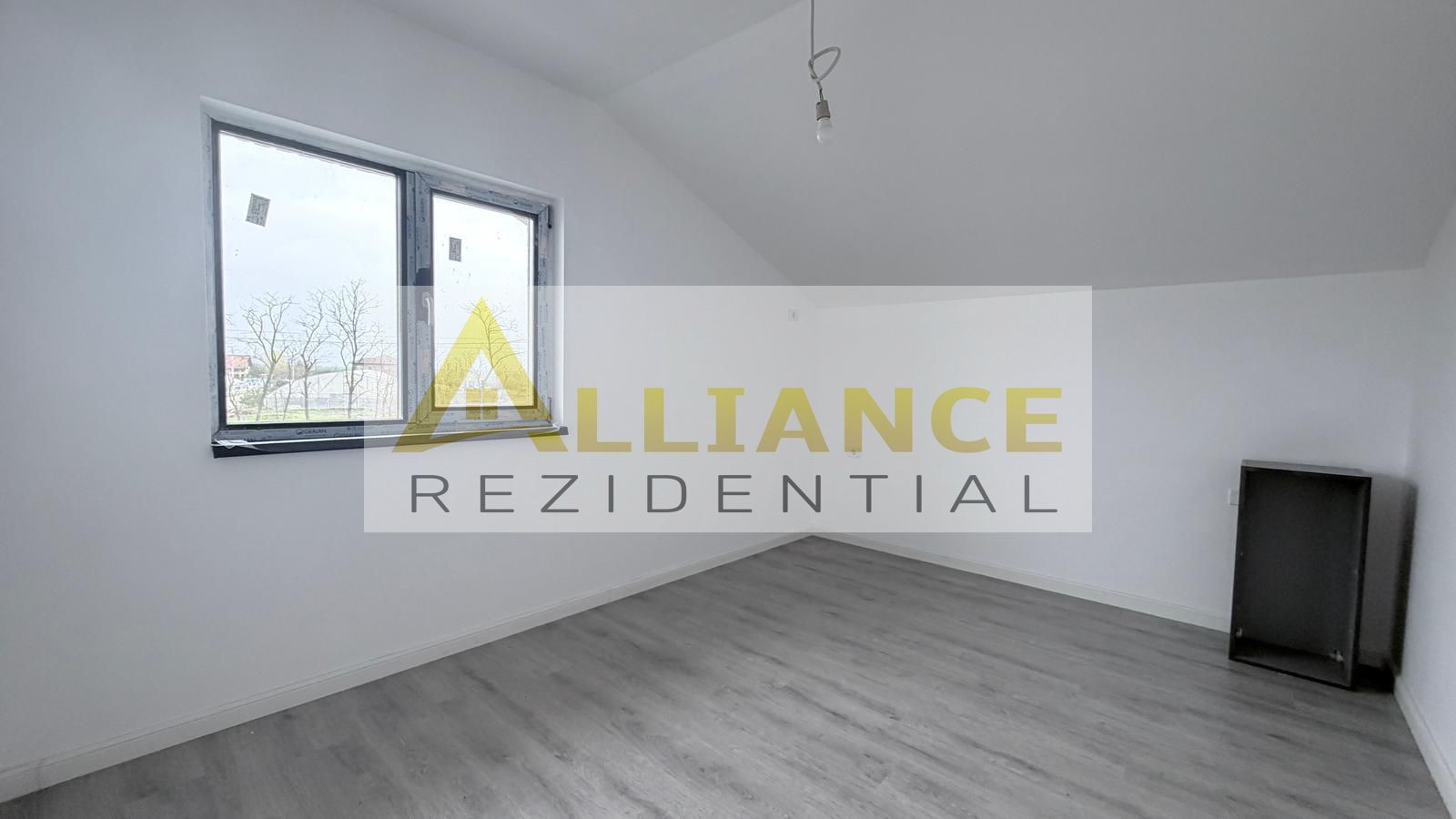 Casa Individuala P+M - 4 camere -  320mp teren - Poză 11