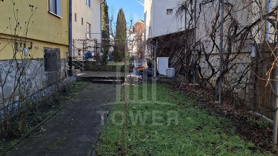 Casa single, in Cisnadie - zona centrala (aproape de Spital) - Poză 1