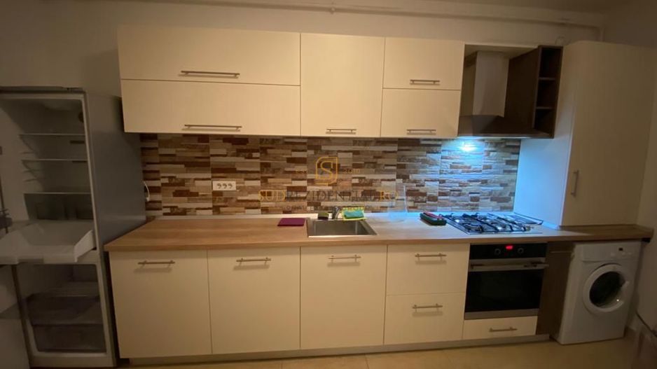 Garsoniera moderna de vanzare, mobilata, parcare, metrou Aparatori - Poză 9