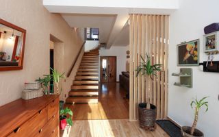 Rezervat/Zona Centrala/Casa Spatioasa/Mobilata Utilata - Poză 8