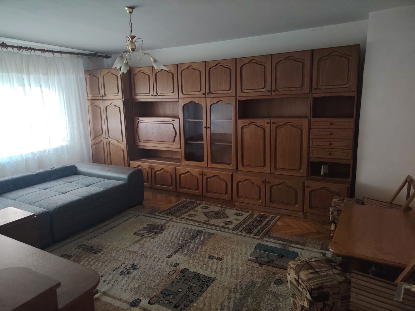 BRASADAS vinde ap 3 cam la PARTER in Carpați 2. - Poză 1