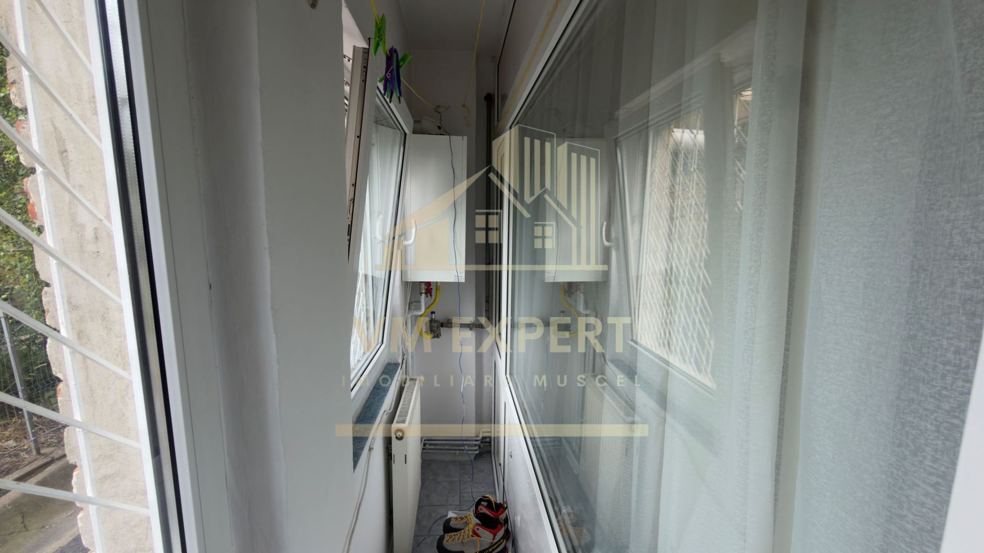GARSONIERĂ TRANSFORMATĂ  APARTAMENT 2 CAMERE PARTER ZONĂ CENTRALĂ CAMPULUNG - Poză 15