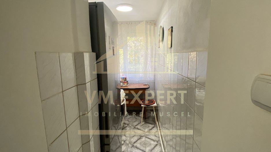 APARTAMENT 2 CAMERE ETAJ 2 ZONA VIȘOI CAMPULUNG - Poză 8