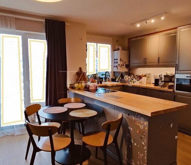 Apartament 3 camere, etaj intermediar – cartierul Bulgaria. - Poză 3