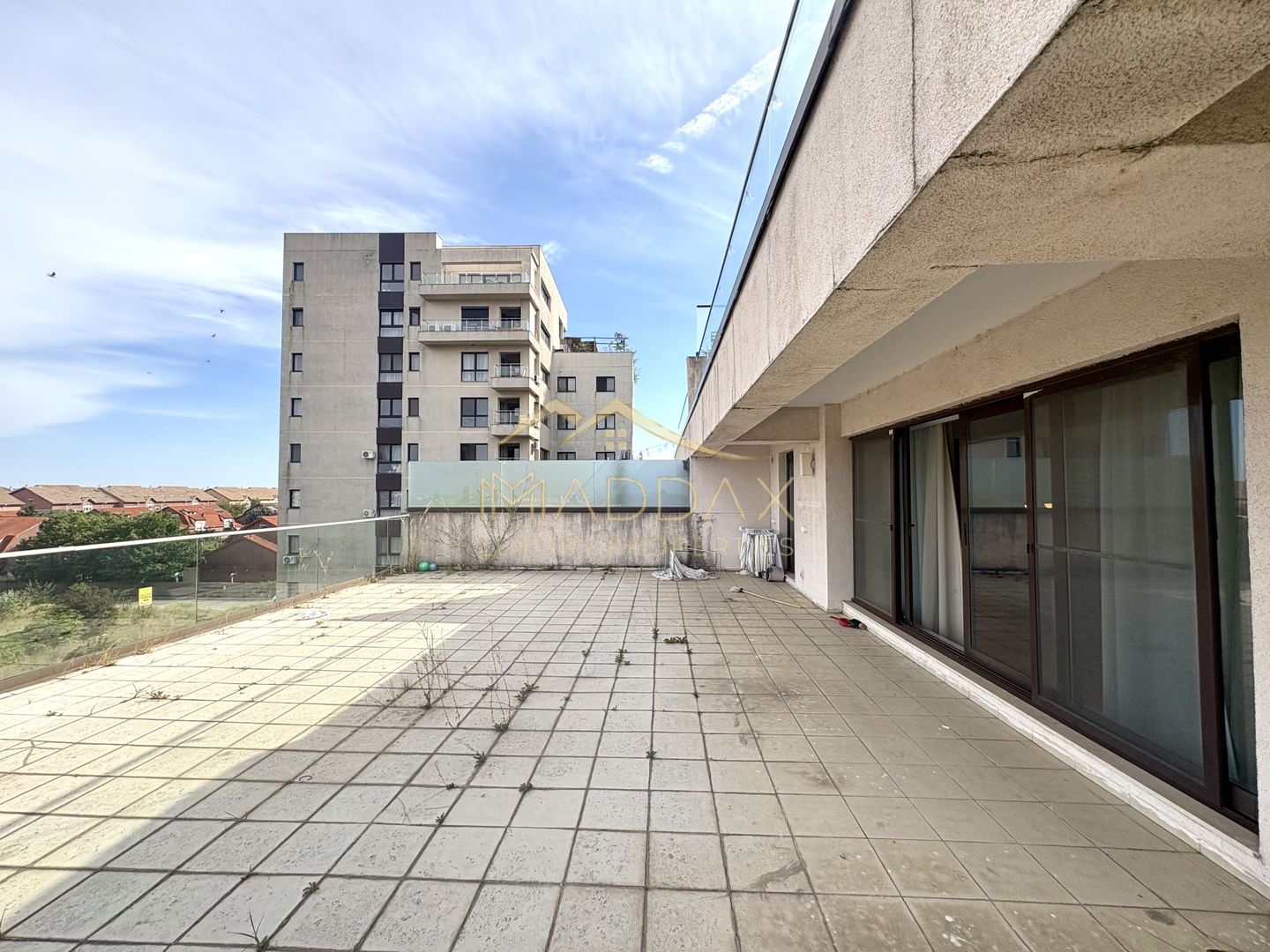 APARTAMENT de LUX cu 3 CAMERE cu Terasa si loc de parcare - Poză 26