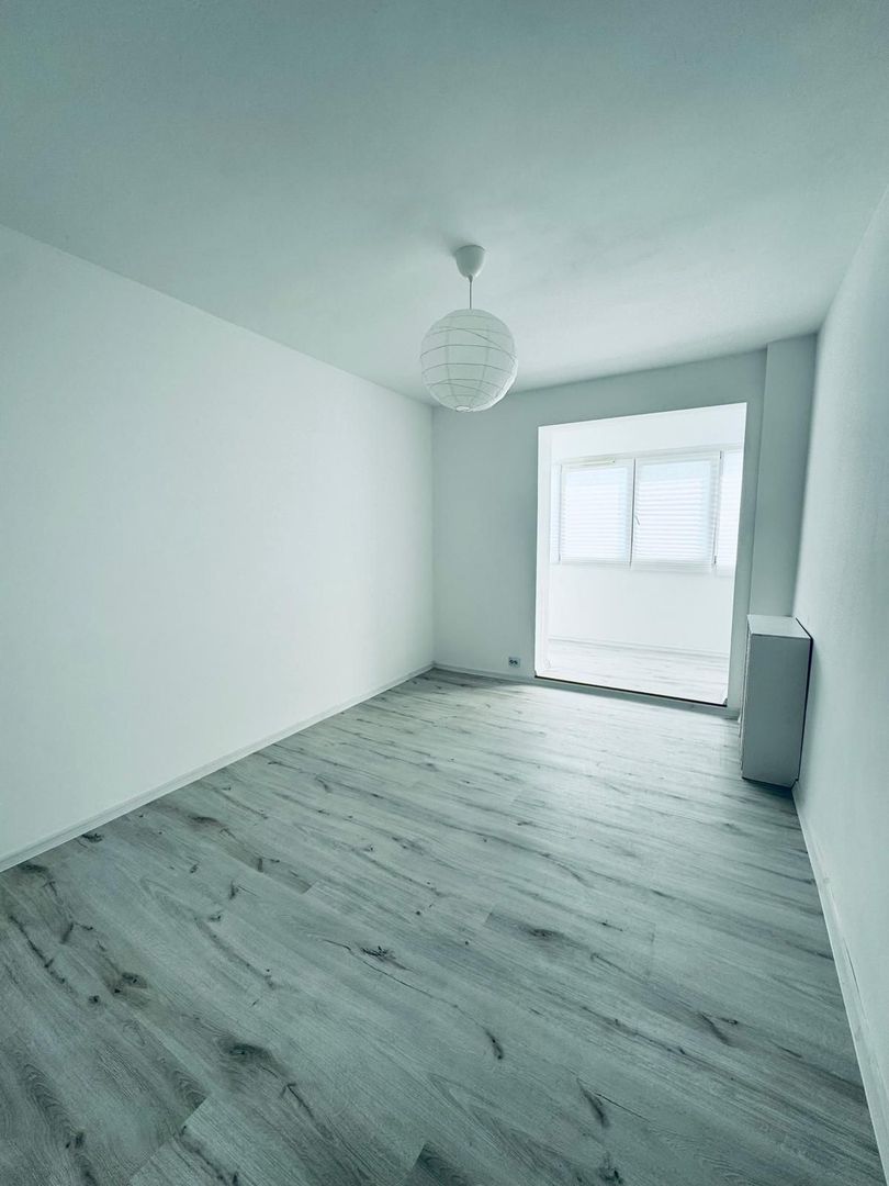 Vanzare apartament luminos de 3 camere, 2 balcoane in Titan-L. Rebreanu-RENOVAT - Poză 5