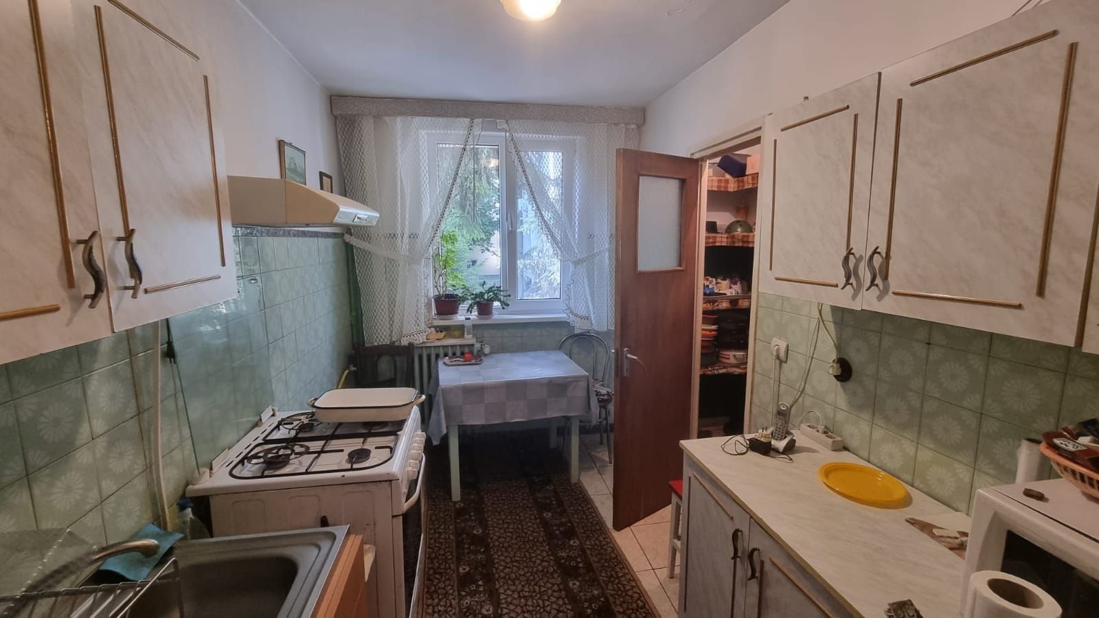 De vanzare Apartament 4 camere Bd. Ctin Brancoveanu, sector 4 - Poză 5