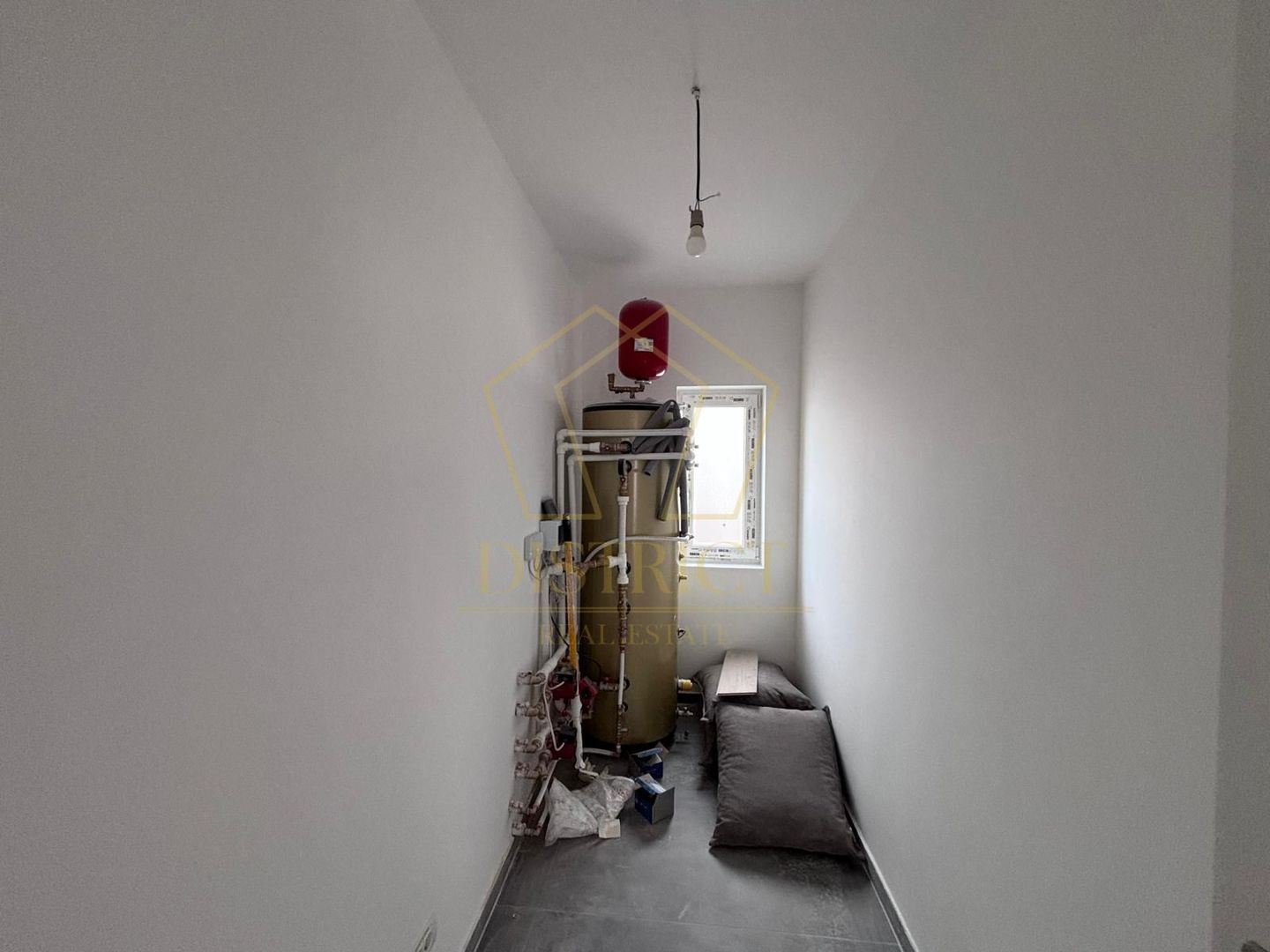 COM 0% Duplex cu 4 camere, panouri, pompe de caldura | Giroc - Poză 17