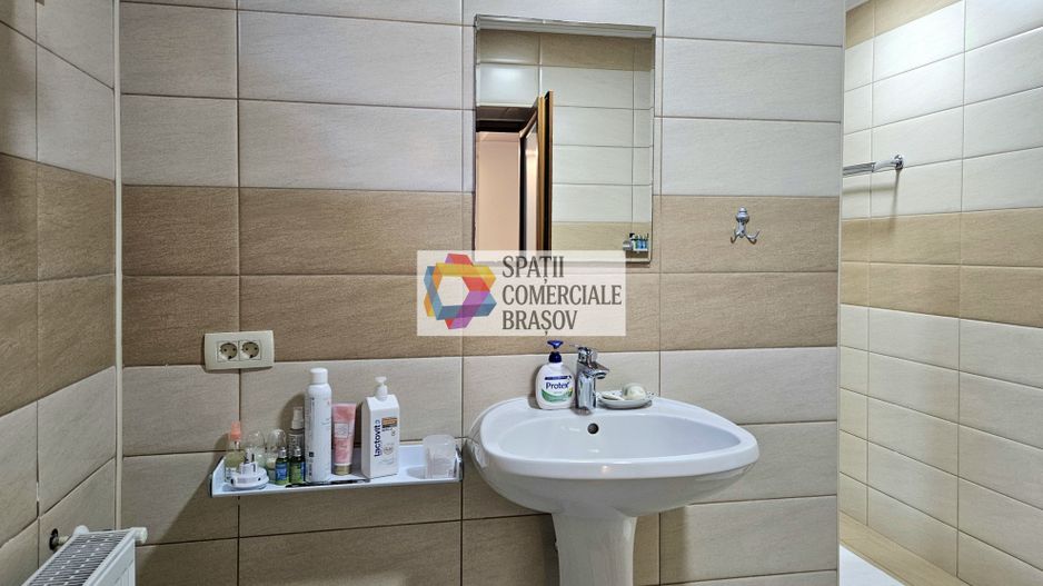 Casă plus Spațiu comercial  741 mp, Teren 906 mp Brasov - zona Blumana - Poză 37