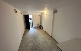Apartament spatios 150 mp - Poză 12
