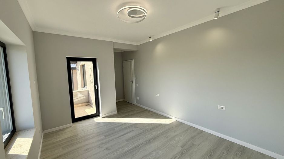 Casa zona Selgros - Poză 10