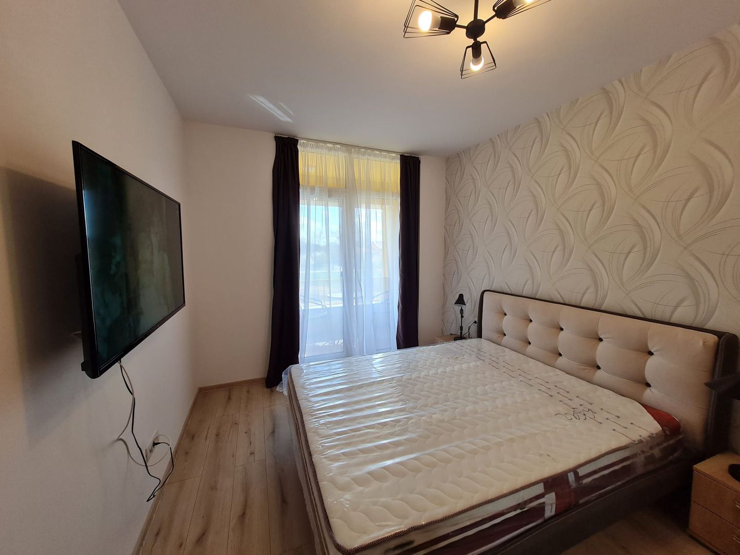 Lux la 5 minute de Iulius Town - Poză 7