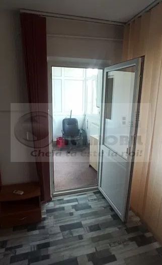 Apartament 1 camera Podu de Fier-  350 EURO - Poză 4
