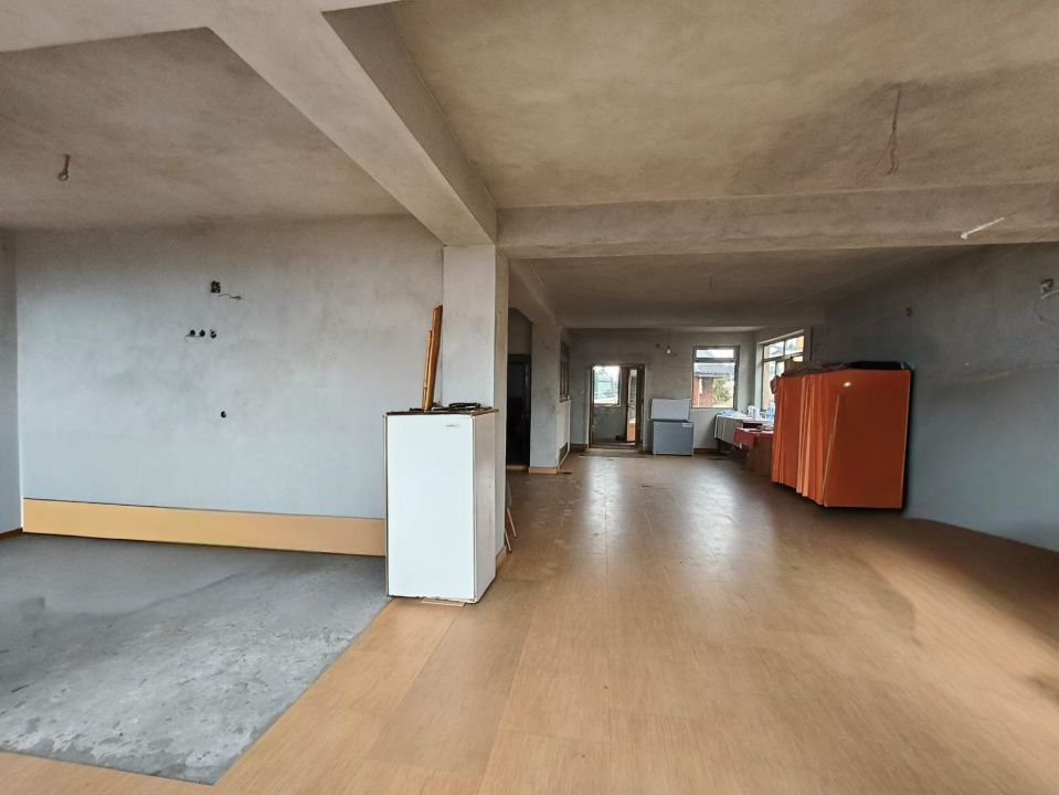 Pensiune de vânzare în Rânca – oportunitate rară lângă pârtia M1 - Poză 16