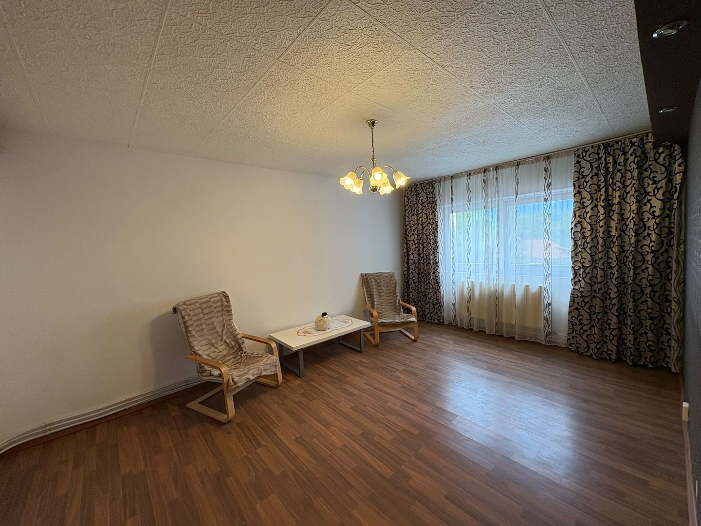 Apartament 4 decomandat camere 87 mp de închiriat zona semicentrala etaj 1 - Poză 4