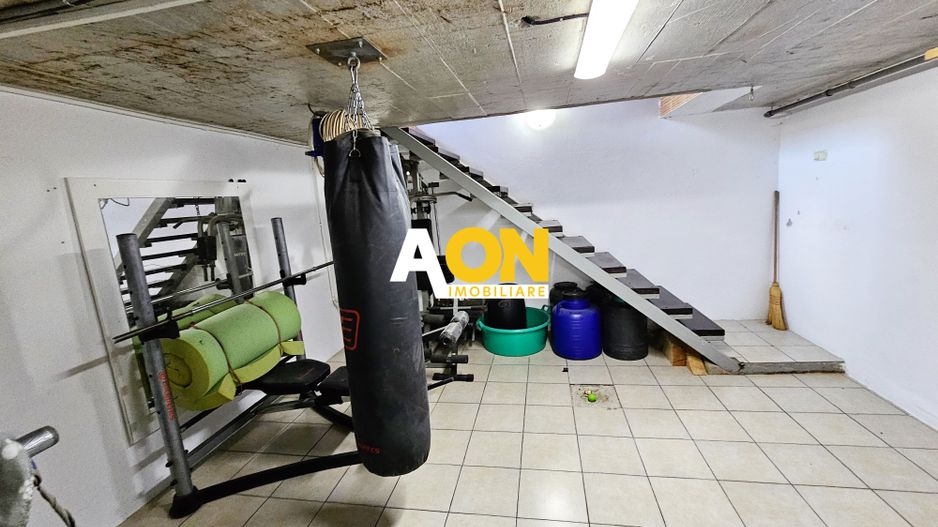 Casa cu 2 corpuri de cladire, 504 mp teren, Lipoveni - Poză 16