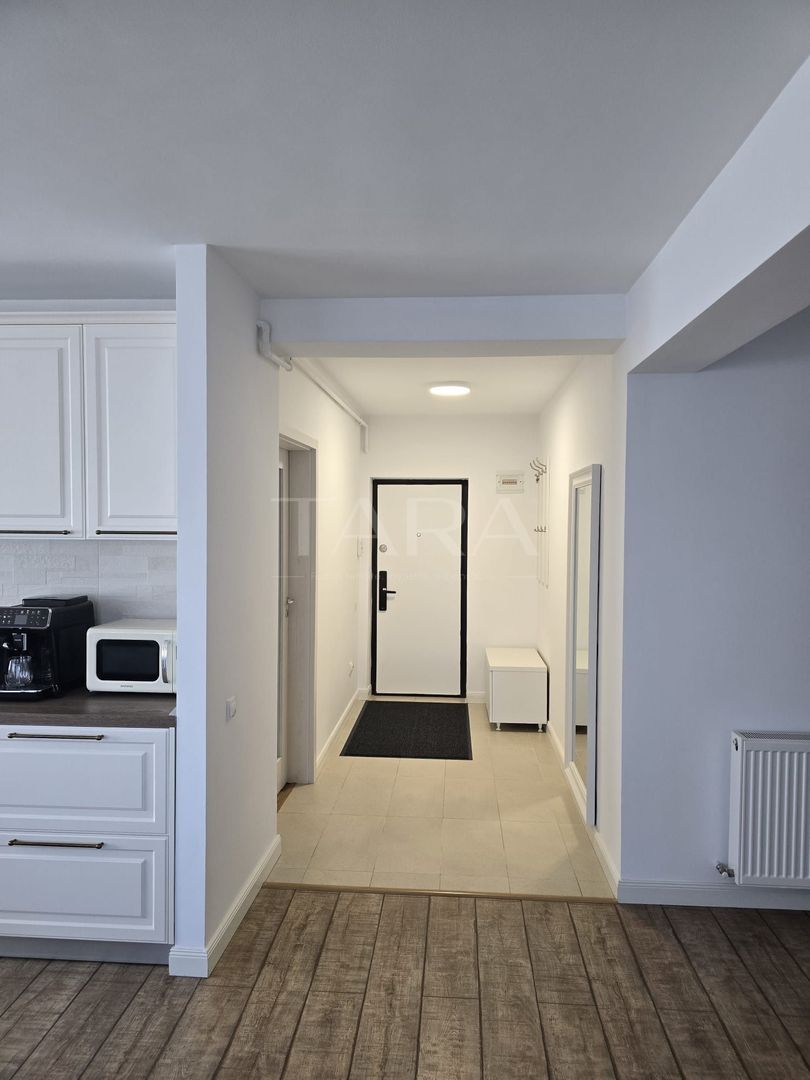Apartament 3 camere la cheie, zona Terra. - Poză 3