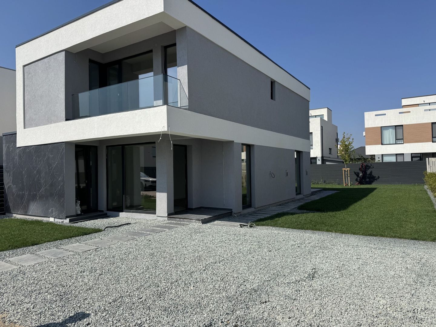 Ultima vila PREMIUM 5 camere Tunari, acces PIPERA, 350 m2 curte - Poză 1