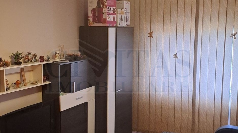 4 camere zona Casa Piratilor, 80 mp, decomandat - Poză 5