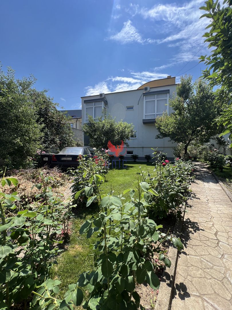 Vila moderna, Brazda lui Novac - Poză 2