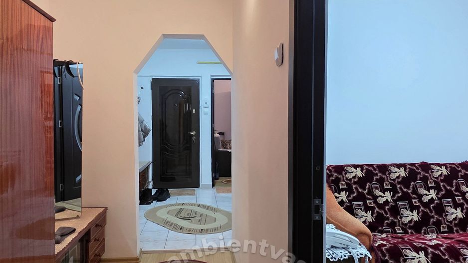 Apartament cu 3 camere, etaj 4, VASLUI - zona CARTIER; - Poză 11