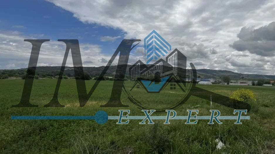 Teren extravilan de vânzare in Lancram - Poză 1