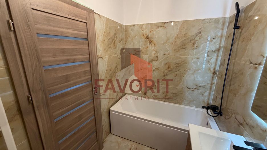 Disponibil imediat. Decomandat. Spatios - Poză 11