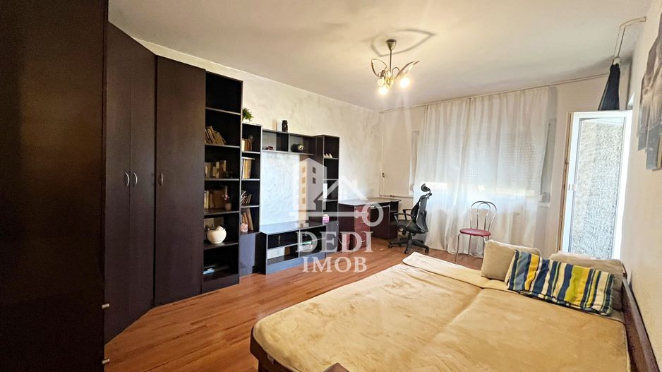 Apartament 2 camere de vanzare in zona Decebal, Oradea - Poză 1