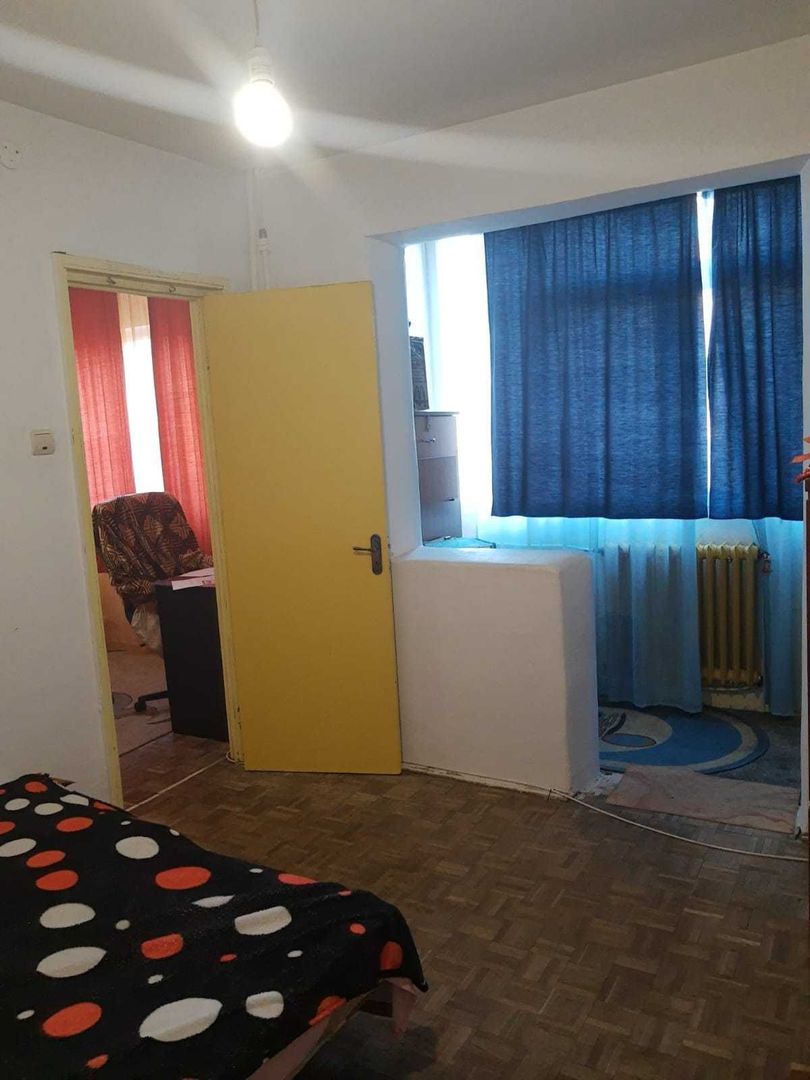 Apartament 2 camere Craiovita Noua Etaj 1 - Poză 6