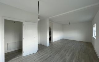 Casă individuală cu 5 camere și teren generos de 600 mp |Mosnița Nouă| - Poză 14