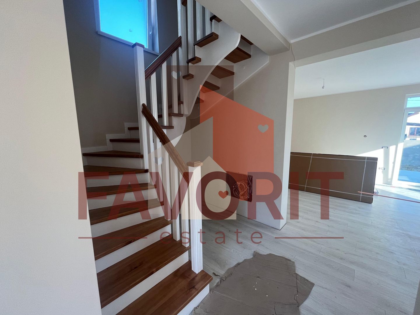 Casa Individuala in Mosnita Veche. Toate Utilitatile. Vatra satului. - Poză 7