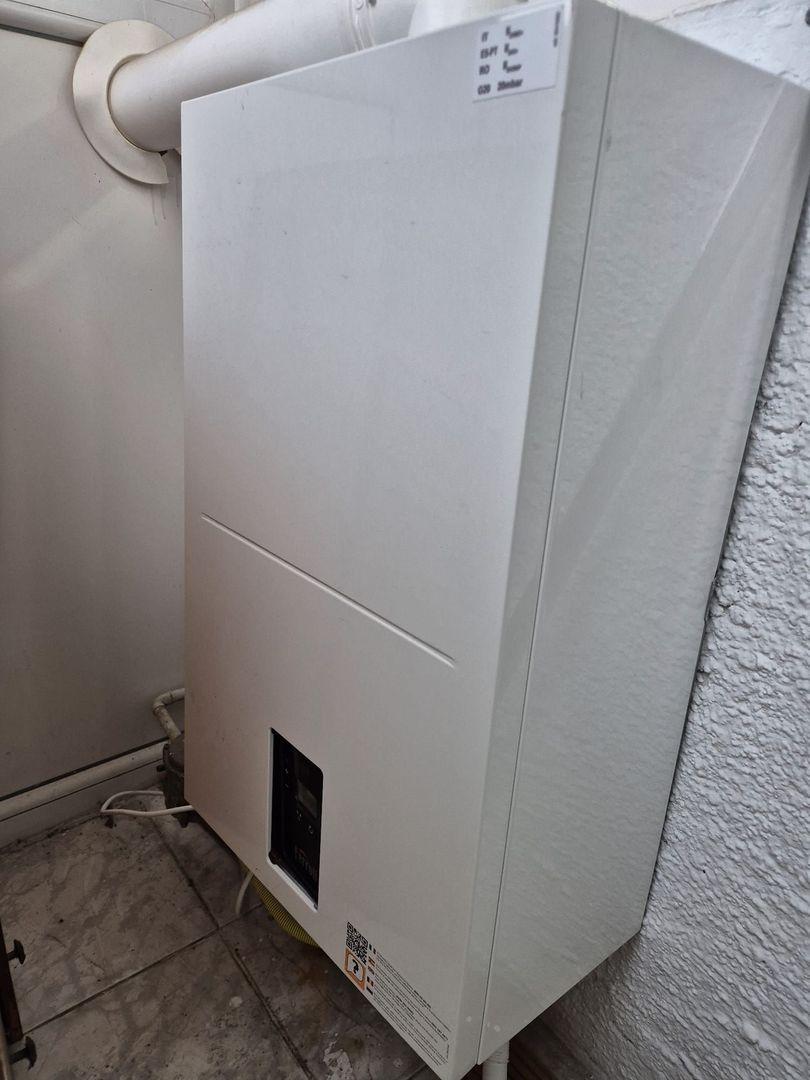 Apartament cu 2 camere - parc Cismigiu - Poză 11