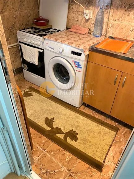 Garsoniera zona Galata bloc din 1980 ideala pentru investitii - Poză 4