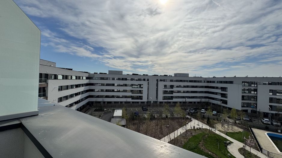 3 camere. Bucătărie închisă. Vedere panoramică. Reper Mall Colosseum - Poză 1