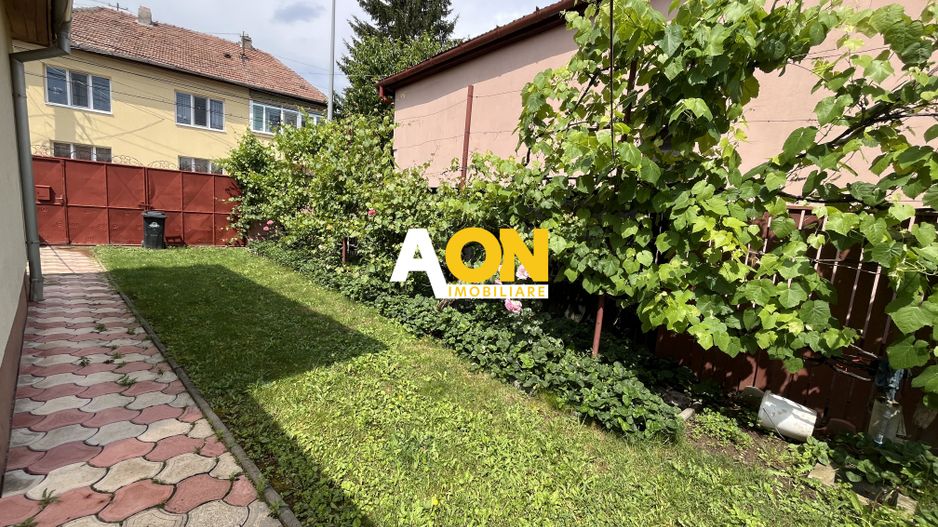 ÎNCHIRIERE! Casă cu 3 Camere, Zona Centru - Poză 3