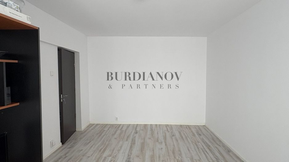 Apartament cu 3 camere - Centrală proprie- Drumul Taberei - Mall Plaza - Poză 3