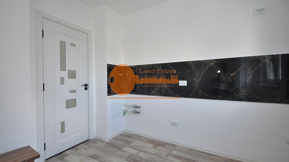 Apartament cu 3 camere in zona Pacii-Apusului - Poză 10