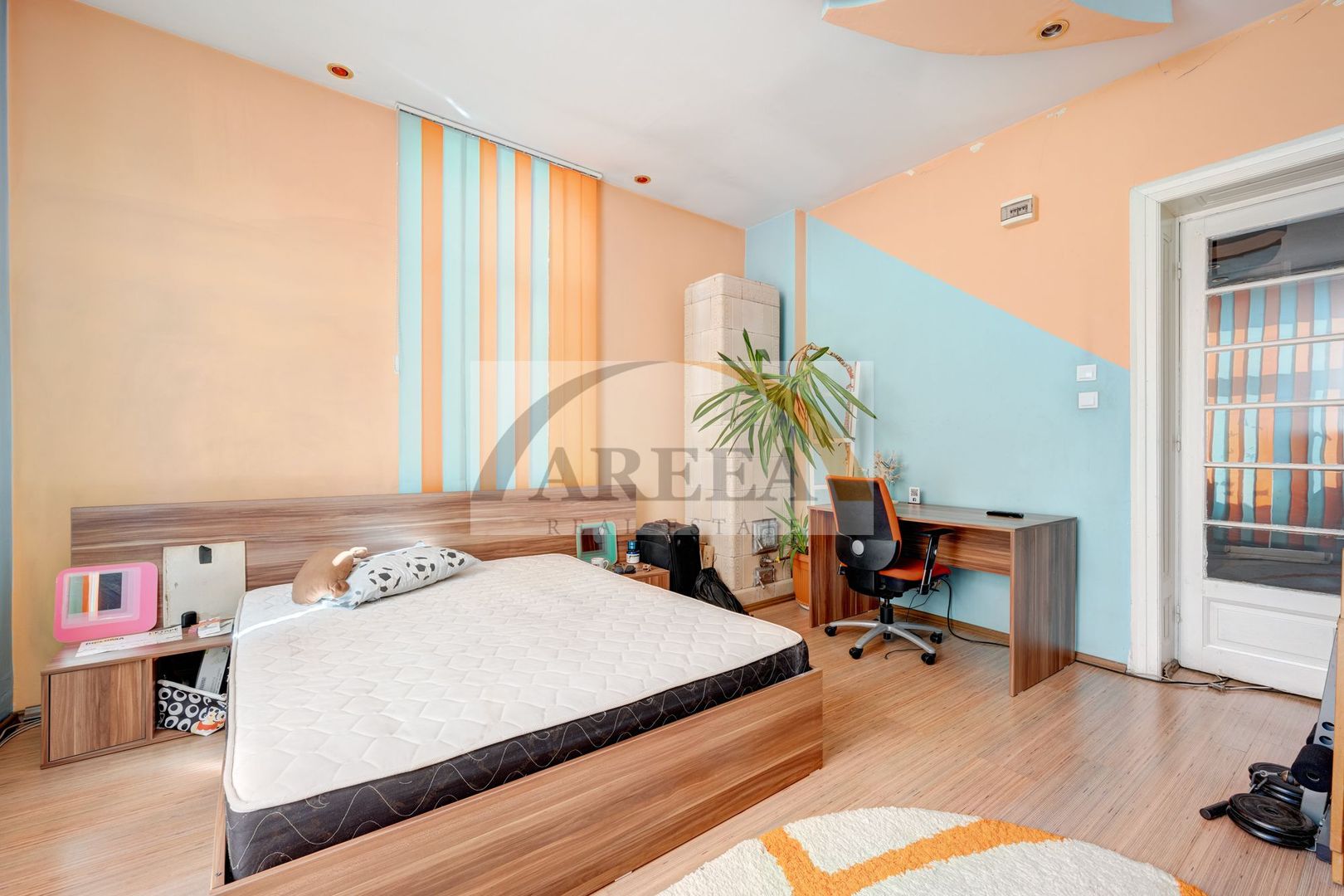 Proprietate in vila, etaj, partial renovat - Pasajul Unirii - 154 mp - Poză 14