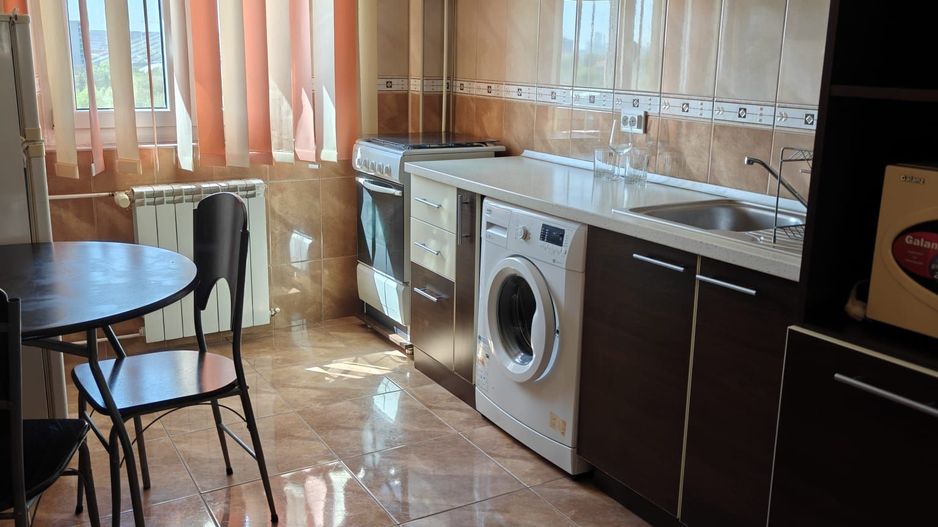 Inchiriez apartament 2 camere Etaj 8 din 9 zona Crangasi - Poză 2
