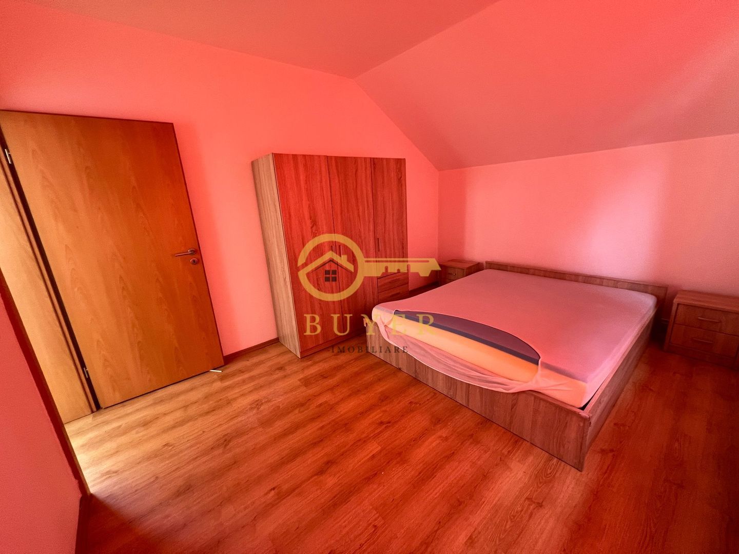 Casa de inchiriat in Sura Mare- Mobilata si utilata - Poză 12