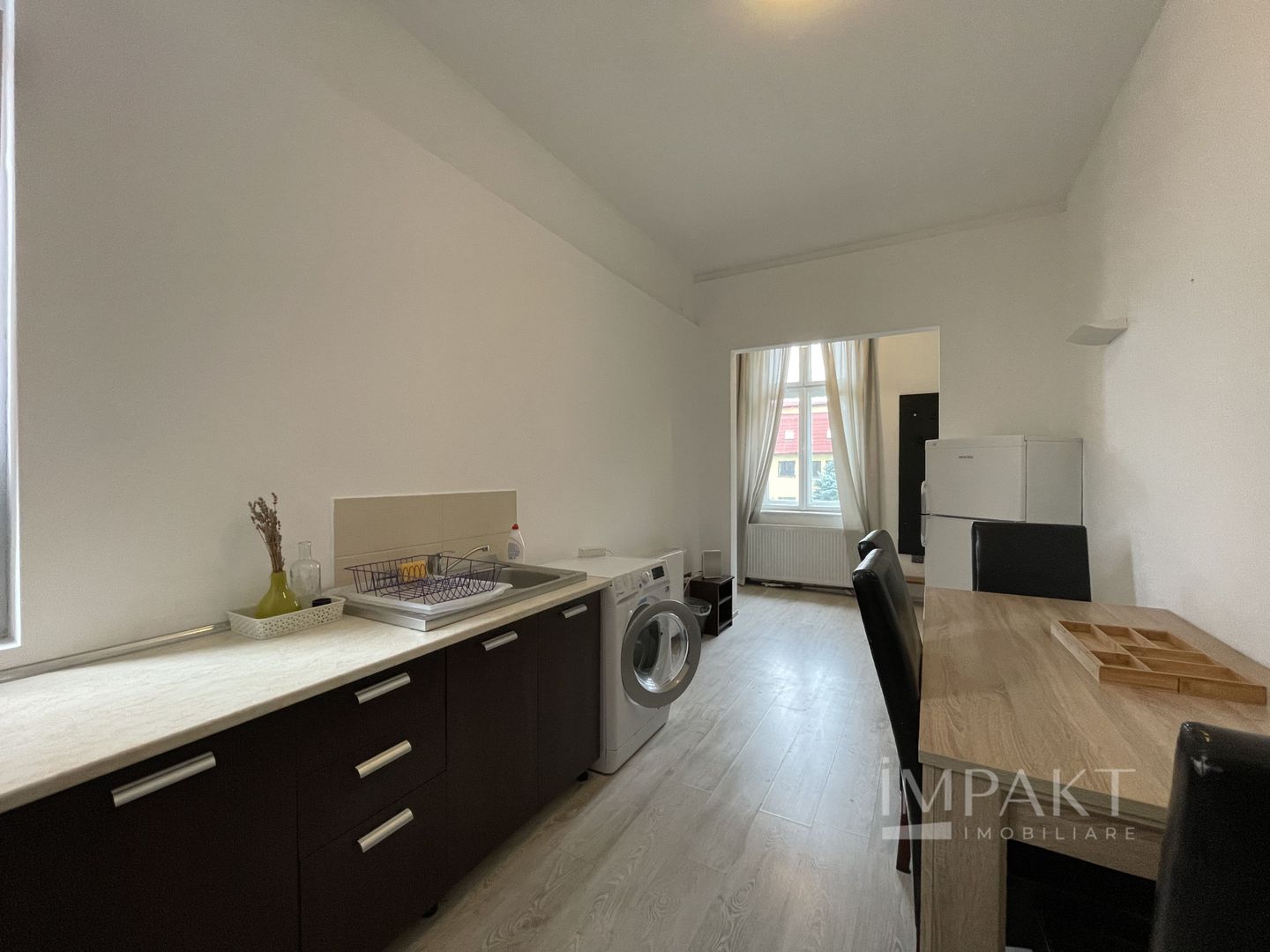 Apartament cu doua cemere in zona Centrala! - Poză 9