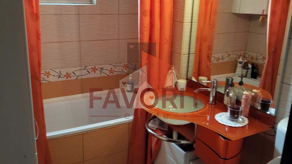 3 camere, decomandat | etaj 4 | centrala proprie | mobilat | zona excelenta - Poză 16