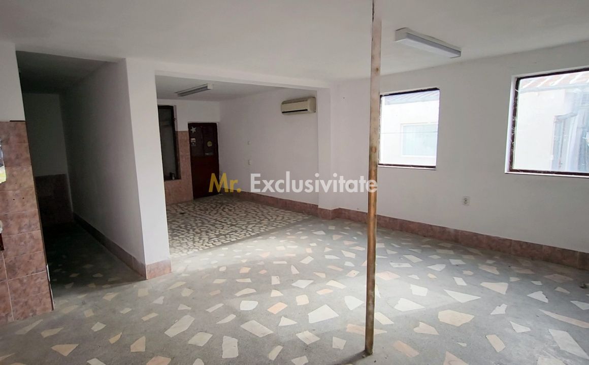Vila 290mp + 4 spatii comerciale/chiriasi /depozitare, teren 1401 mp, acces DN1 - Poză 17