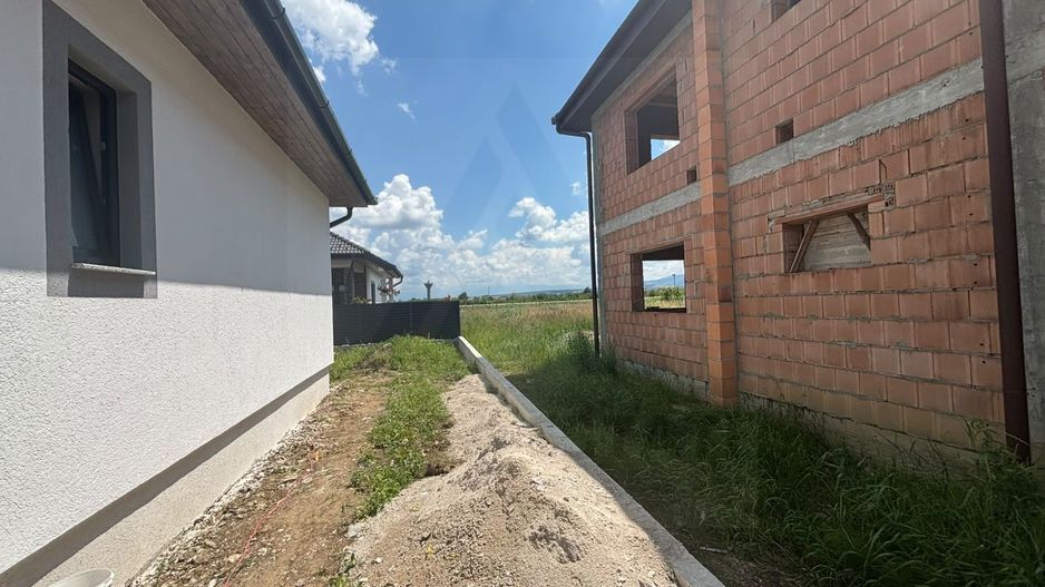 Casa premium pe un singur nivel 4 camere terasa pivnita Cristian - Poză 38