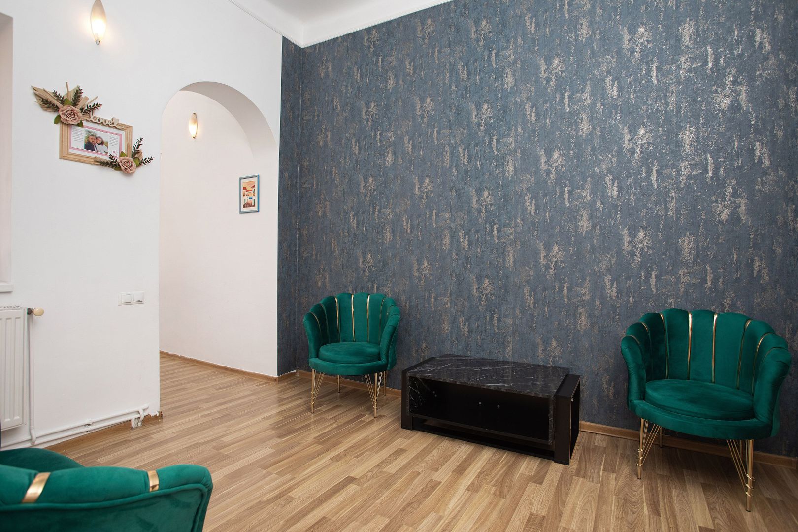 Vilă, singur în curte, central, Oradea 128 mp. 800  E/lună. Comision 0 - Poză 6