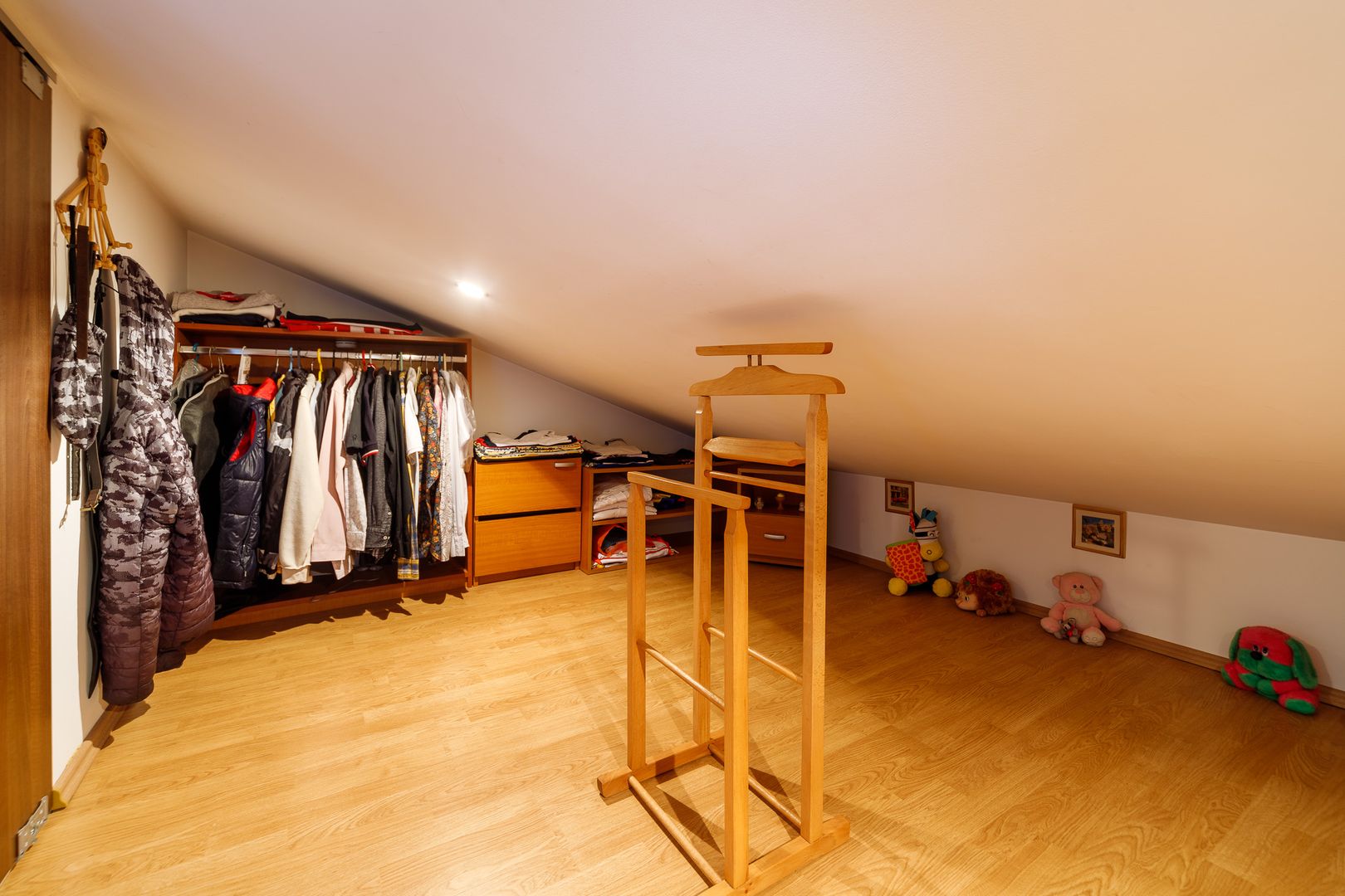 Vânzare, Duplex, 8 camere, zona Militari - Poză 17