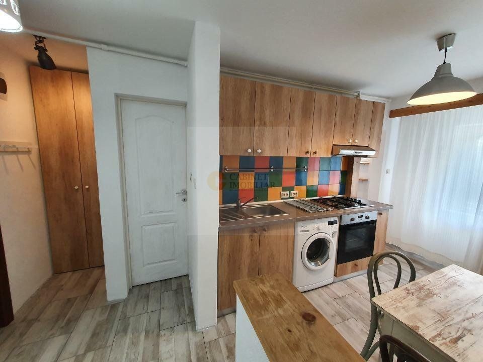 Garsonieră 40mp | Mobilată complet | Bloc cu lift | Bulevardul Decebal - Poză 8