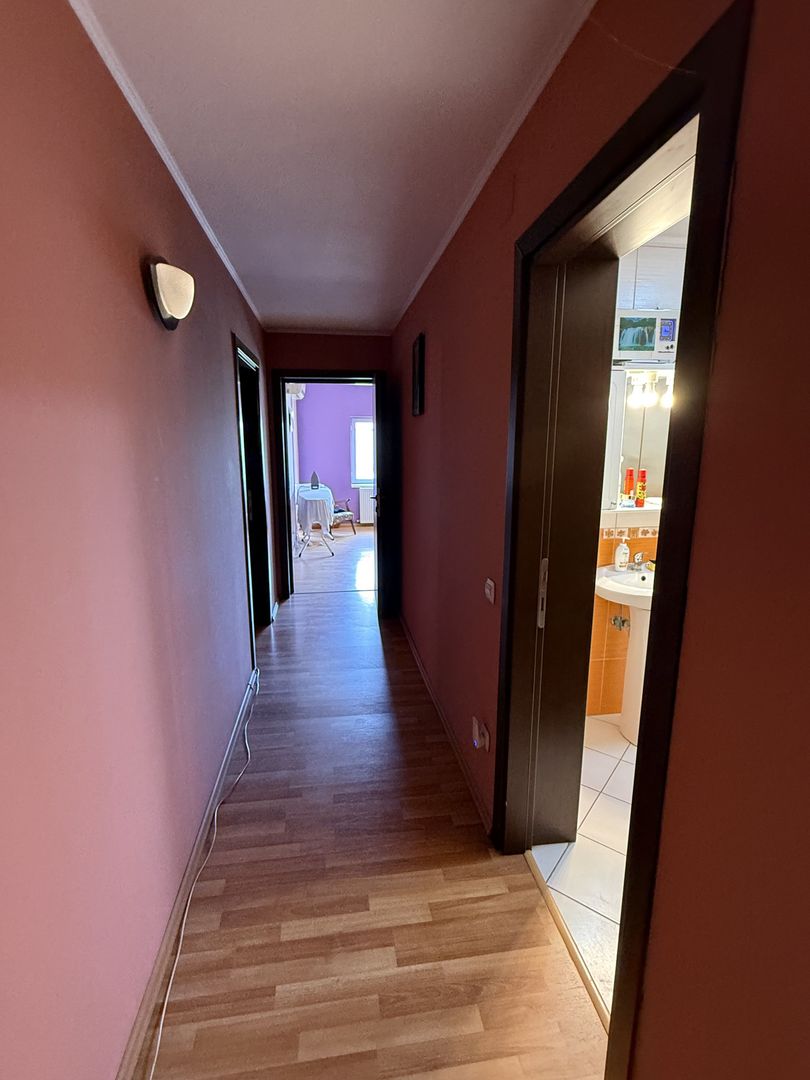 Vila P+1 cu terasă 255 mp + garaj 22,5 mp si teren 417 mp-Berceni ! - Poză 24