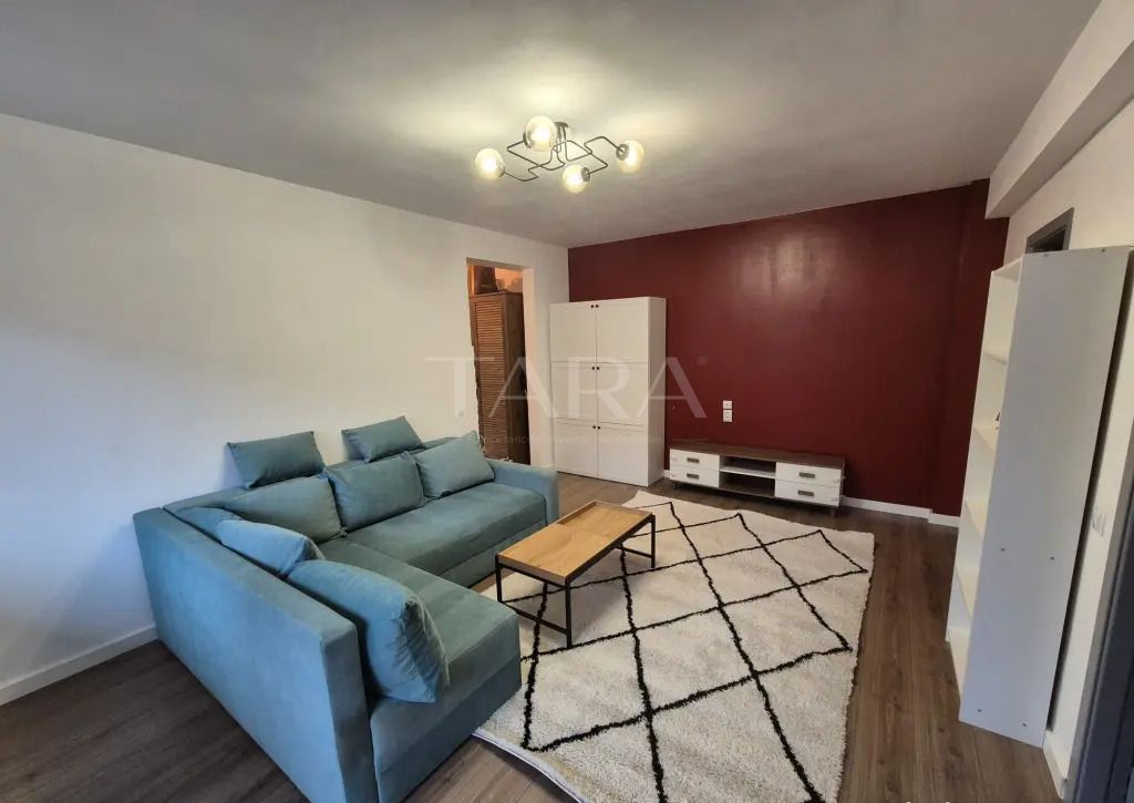 Apartament cu 3 camere, balcon și parcare – zona Panemar, Florești. - Poză 1