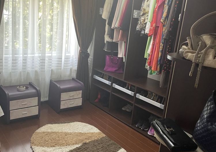 Vand apartament  4 camere - Poză 8